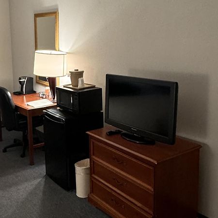 Clarion Inn Frederick Event Center Екстериор снимка