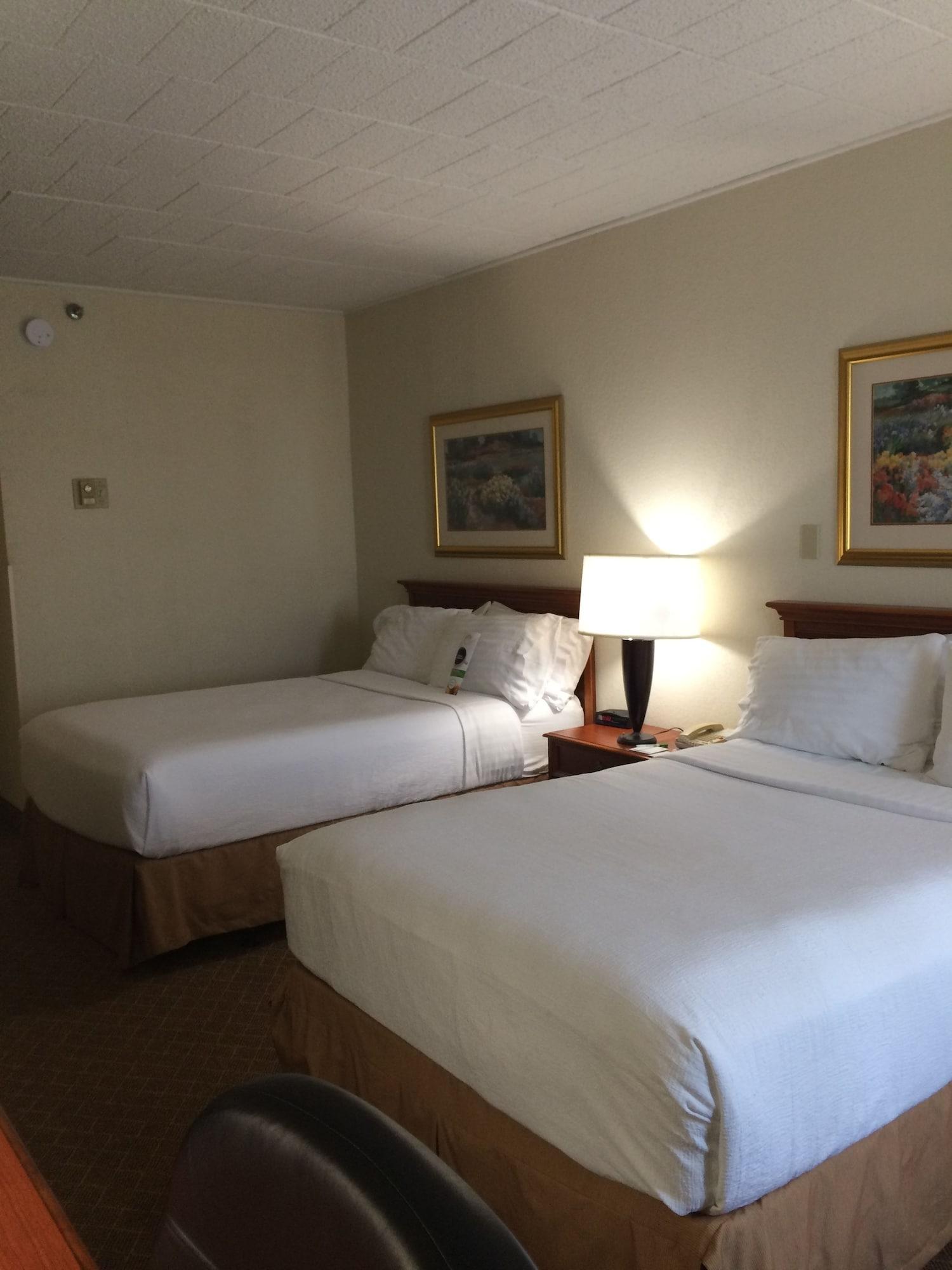 Clarion Inn Frederick Event Center Екстериор снимка