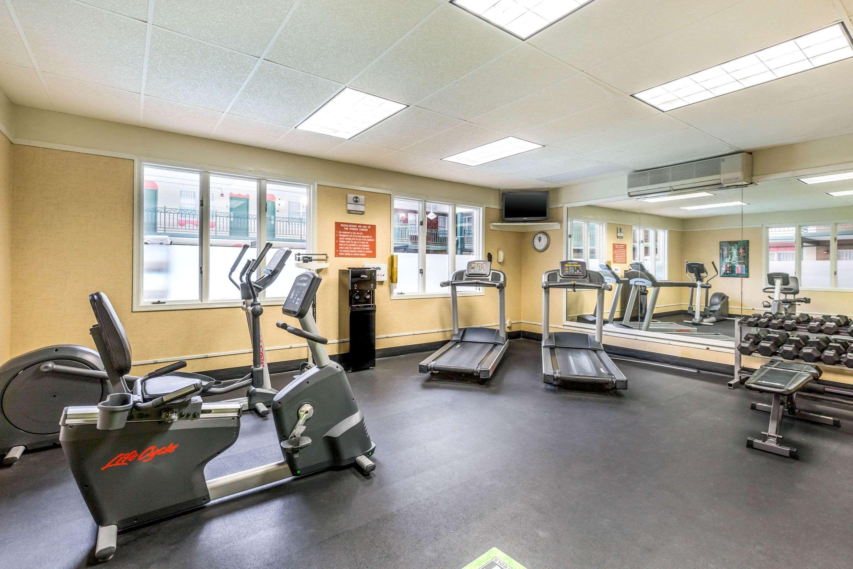 Clarion Inn Frederick Event Center Екстериор снимка
