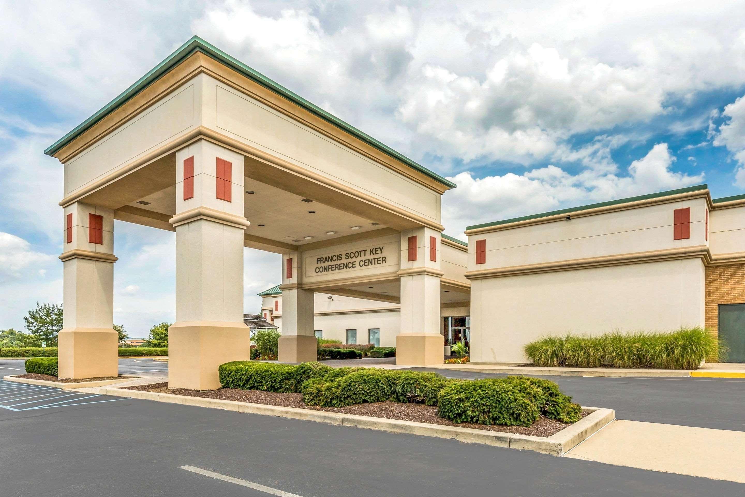 Clarion Inn Frederick Event Center Екстериор снимка