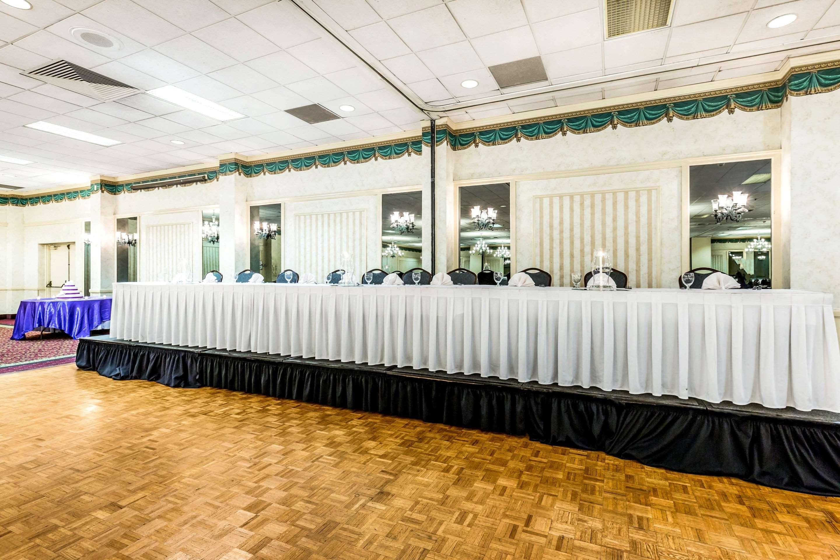 Clarion Inn Frederick Event Center Екстериор снимка