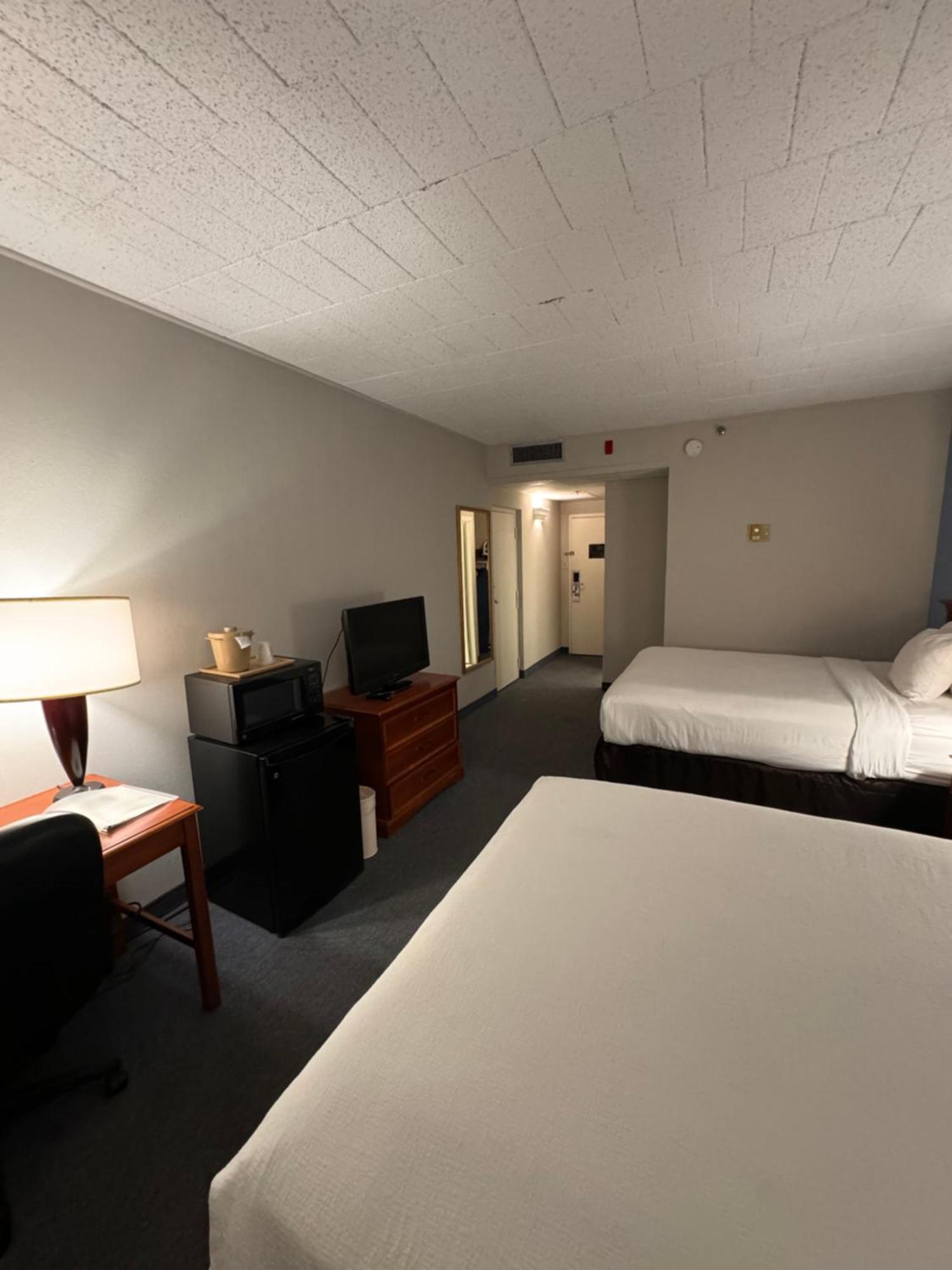 Clarion Inn Frederick Event Center Екстериор снимка