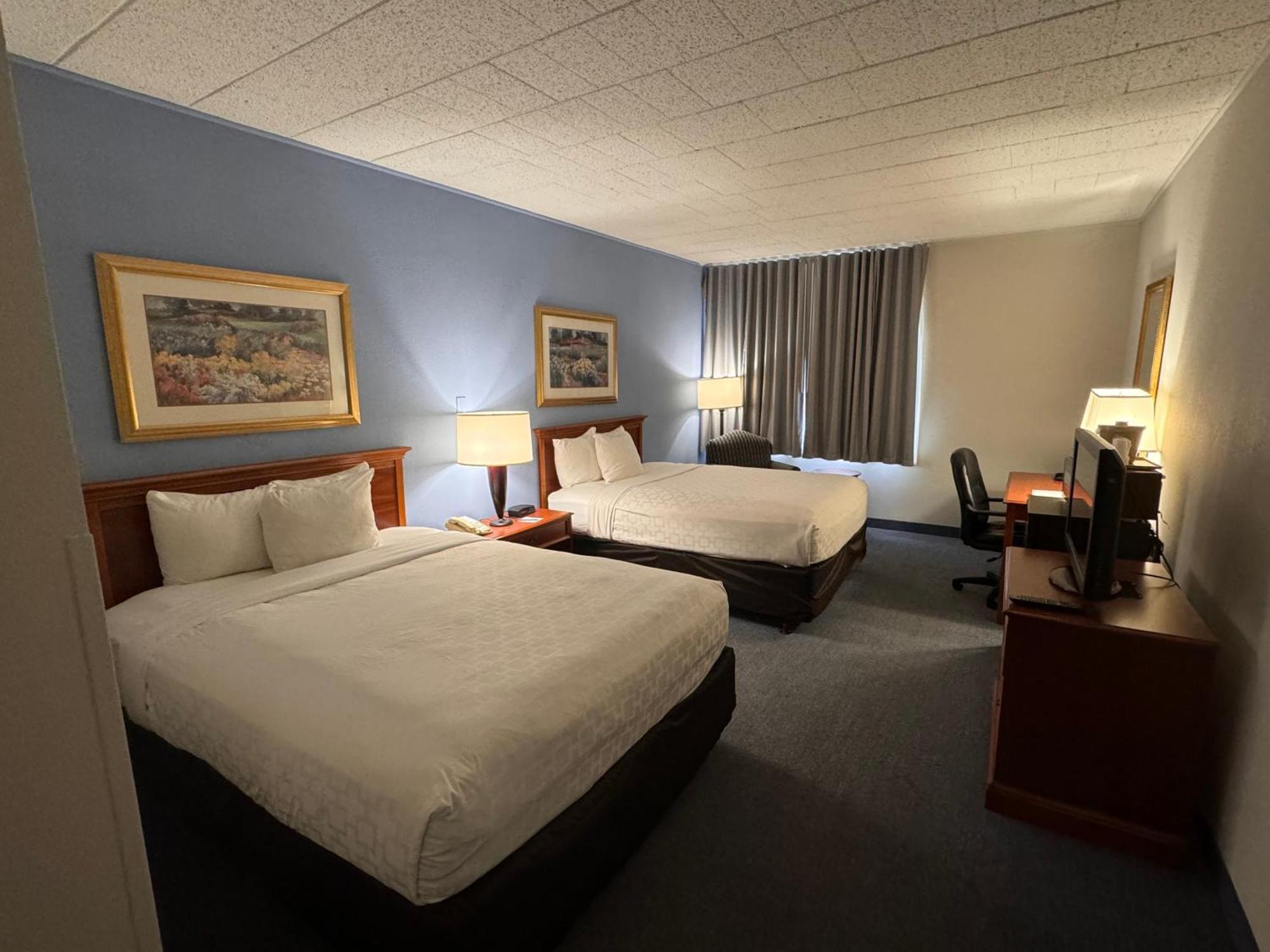Clarion Inn Frederick Event Center Екстериор снимка