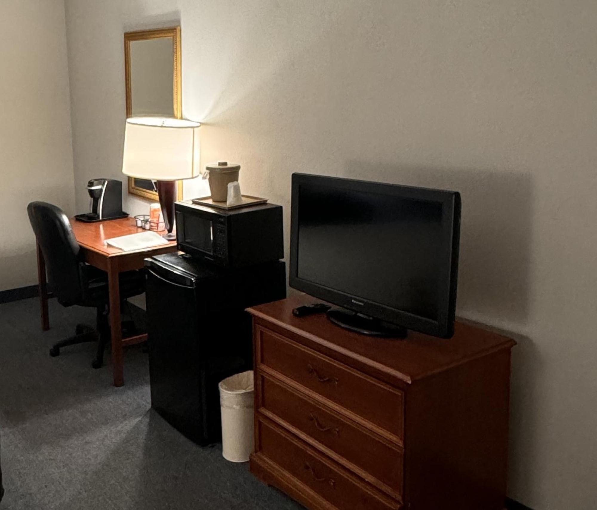 Clarion Inn Frederick Event Center Екстериор снимка